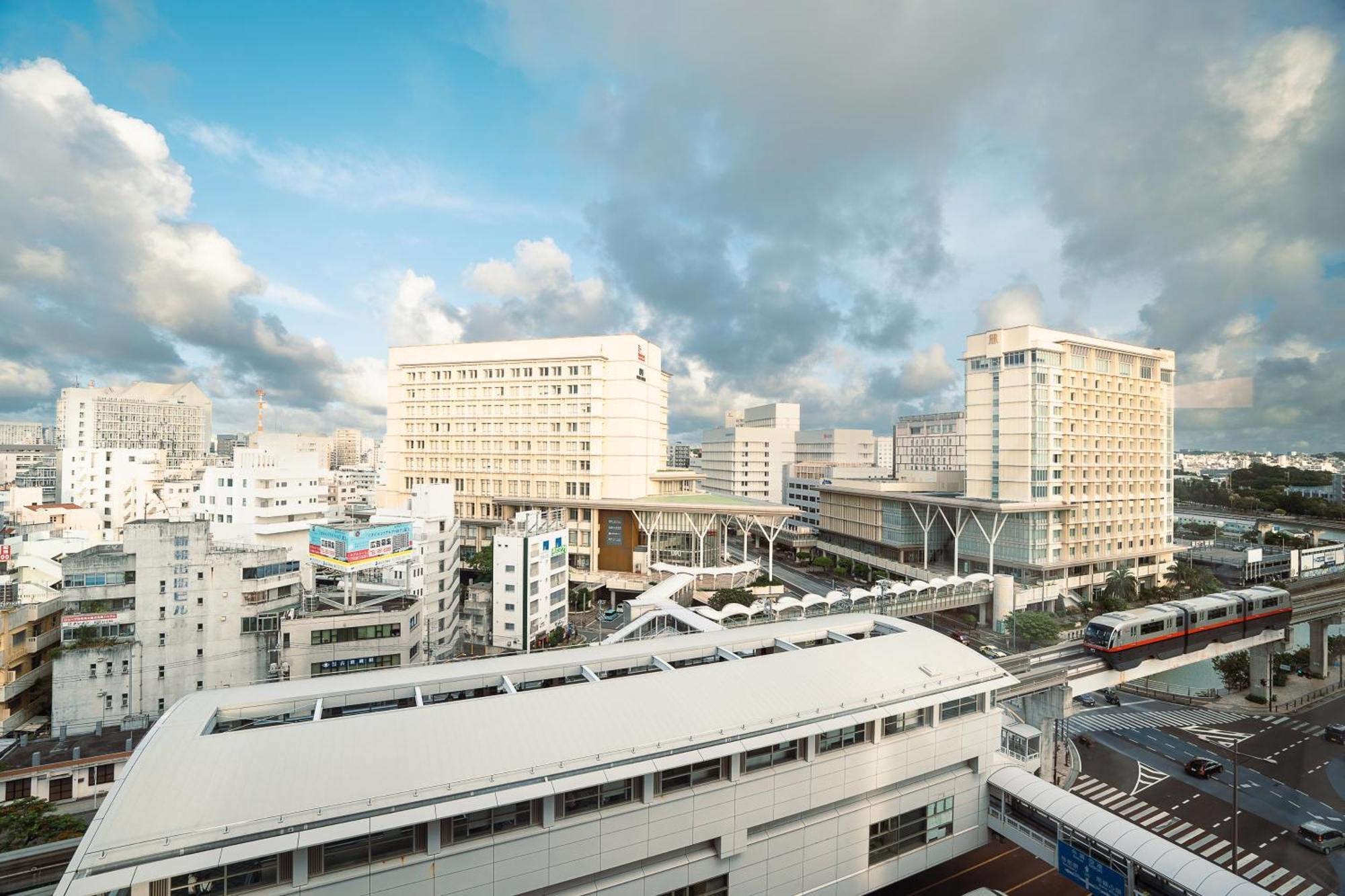 Doubletree By Hilton Naha Hotel Exterior foto